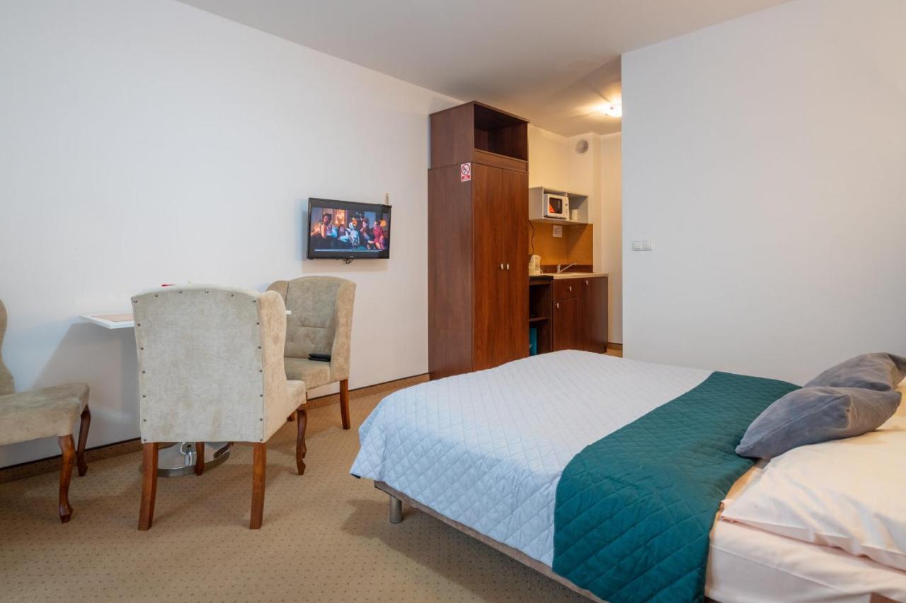Trzy Sosny Okrzei 1c Apartment